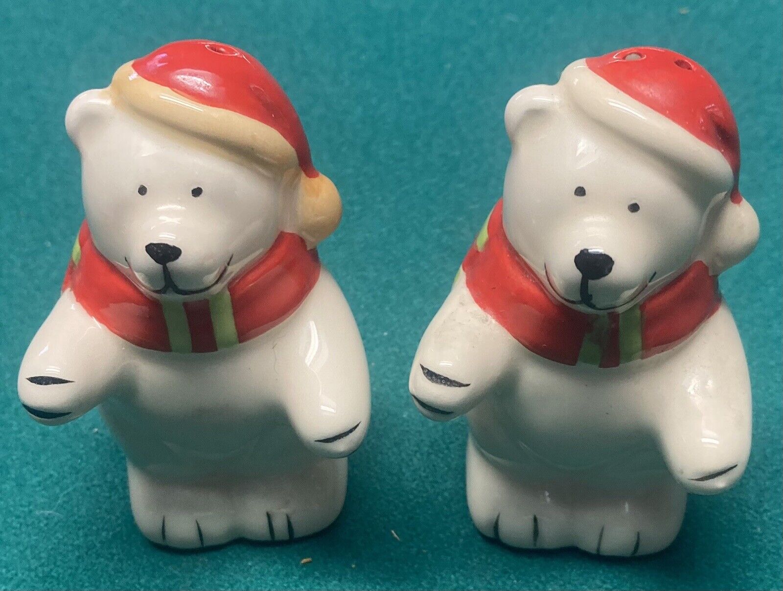 Vintage Holiday Bears Salt & Pepper Shakers Size 3x2 inches In Great Condition