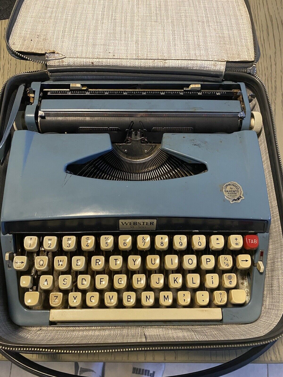 Vintage Webster XL-500 Portable Typewriter, Blue In Case