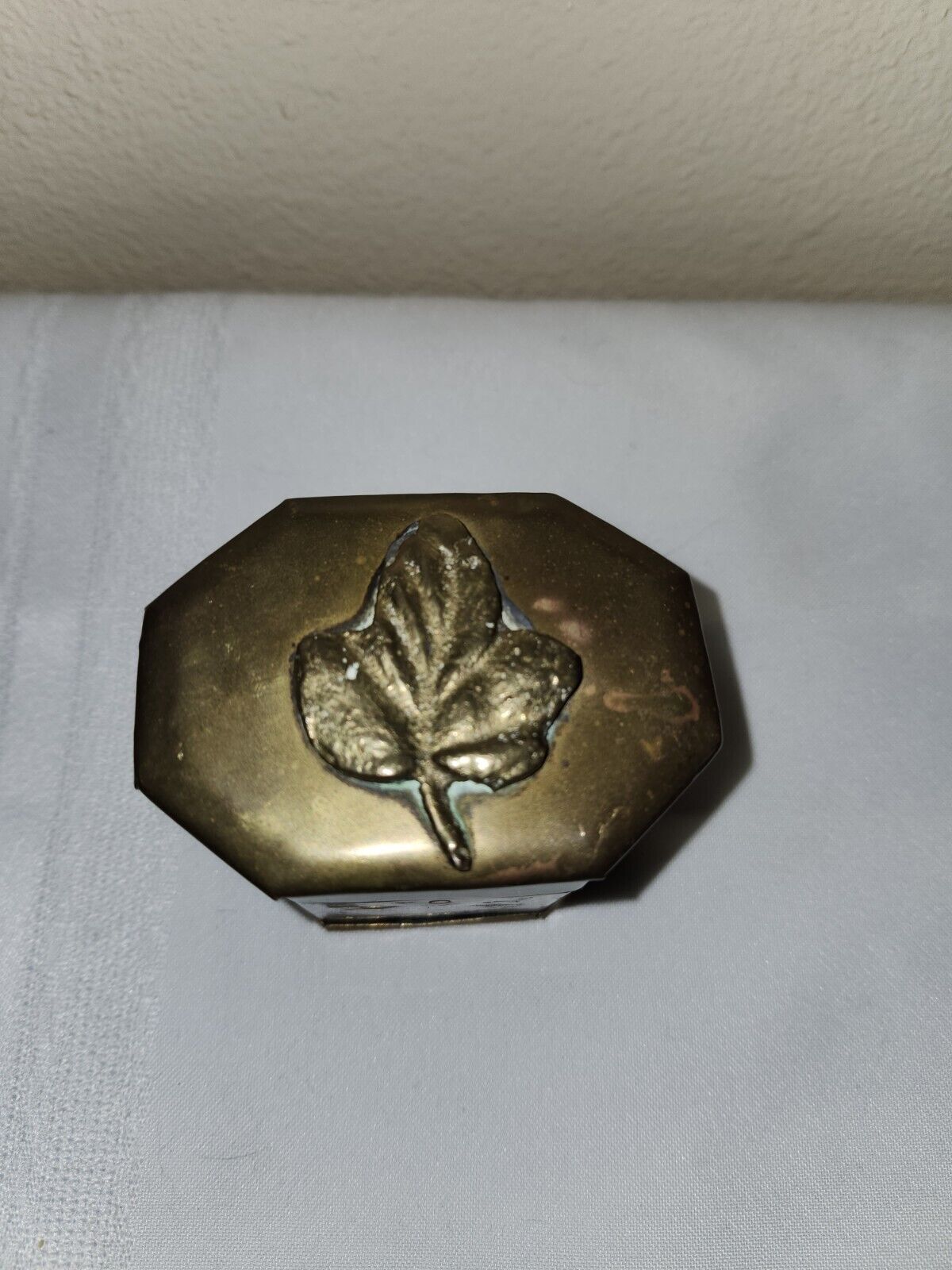 vintage Soild brass octangonal hinged  trinket box With Leaf