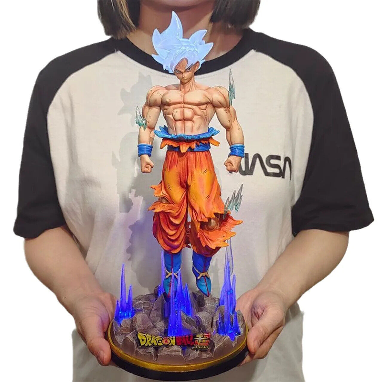 32Cm Dragon Ball Z Ultra Instinct Goku Figure Gk Anime Figure Large Luminous PVC