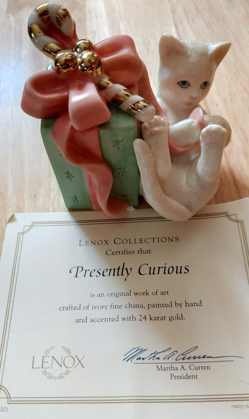 Lenox Porcelain Cat Figurine Presently Curious