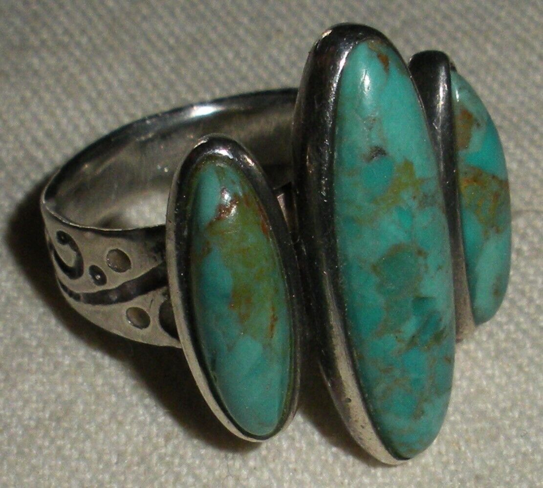 VINTAGE NAVAJO TURQUOISE STERLING SILVER RING GREAT STAMPWORK SIZE 7 vafo