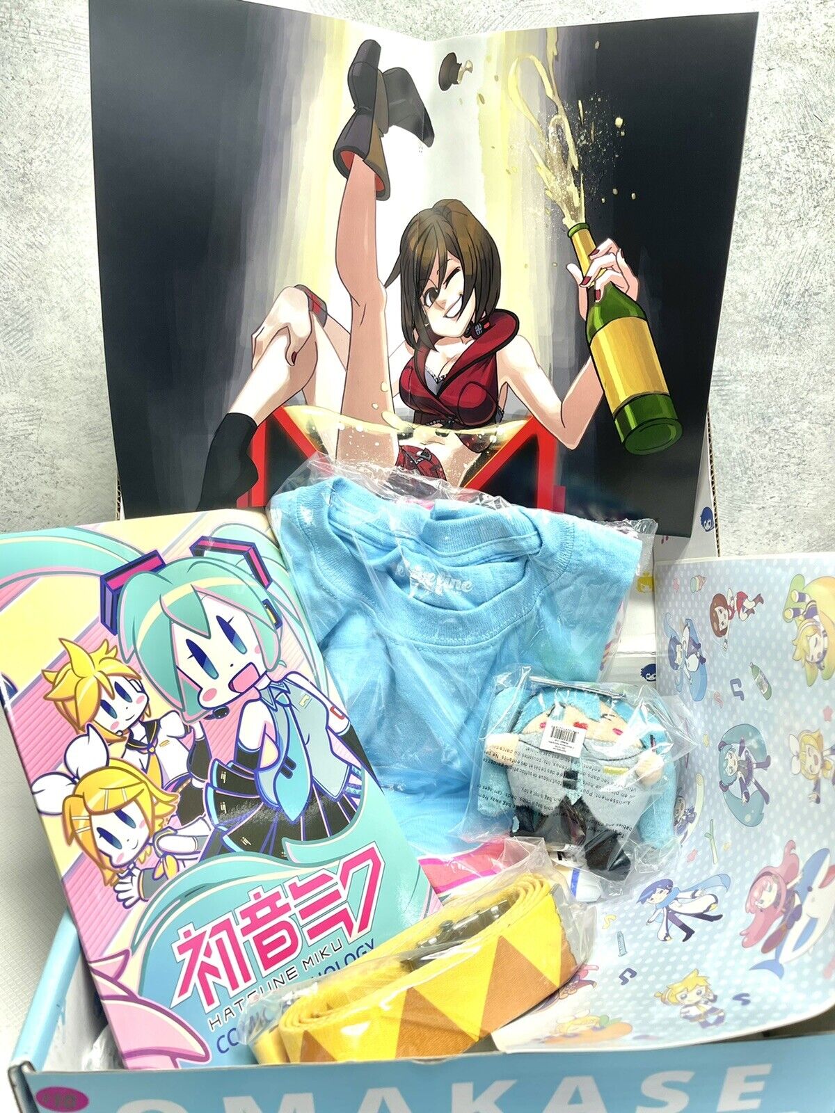OMAKASE ENCORE ANIME COLLECTIBLE 2016 EXCLUSIVE Promotional Gift Box Exclusives