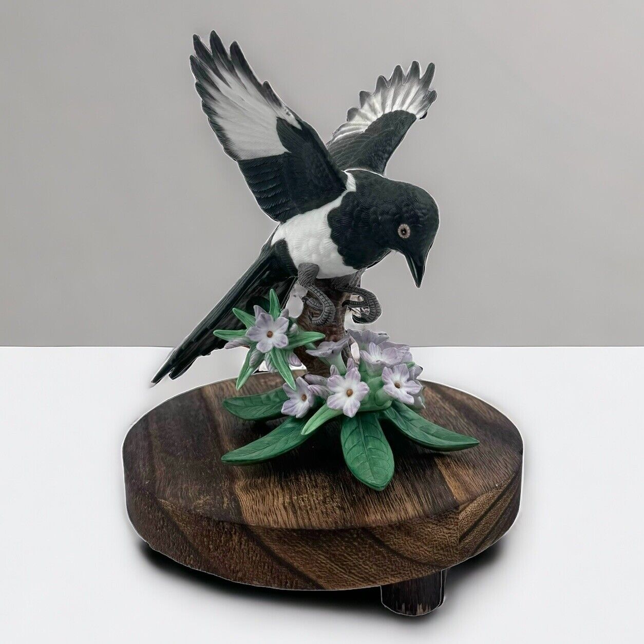 Lenox Black-Billed Magpie Porcelain Bird 2002 Violets Garden Bird Collection Vtg