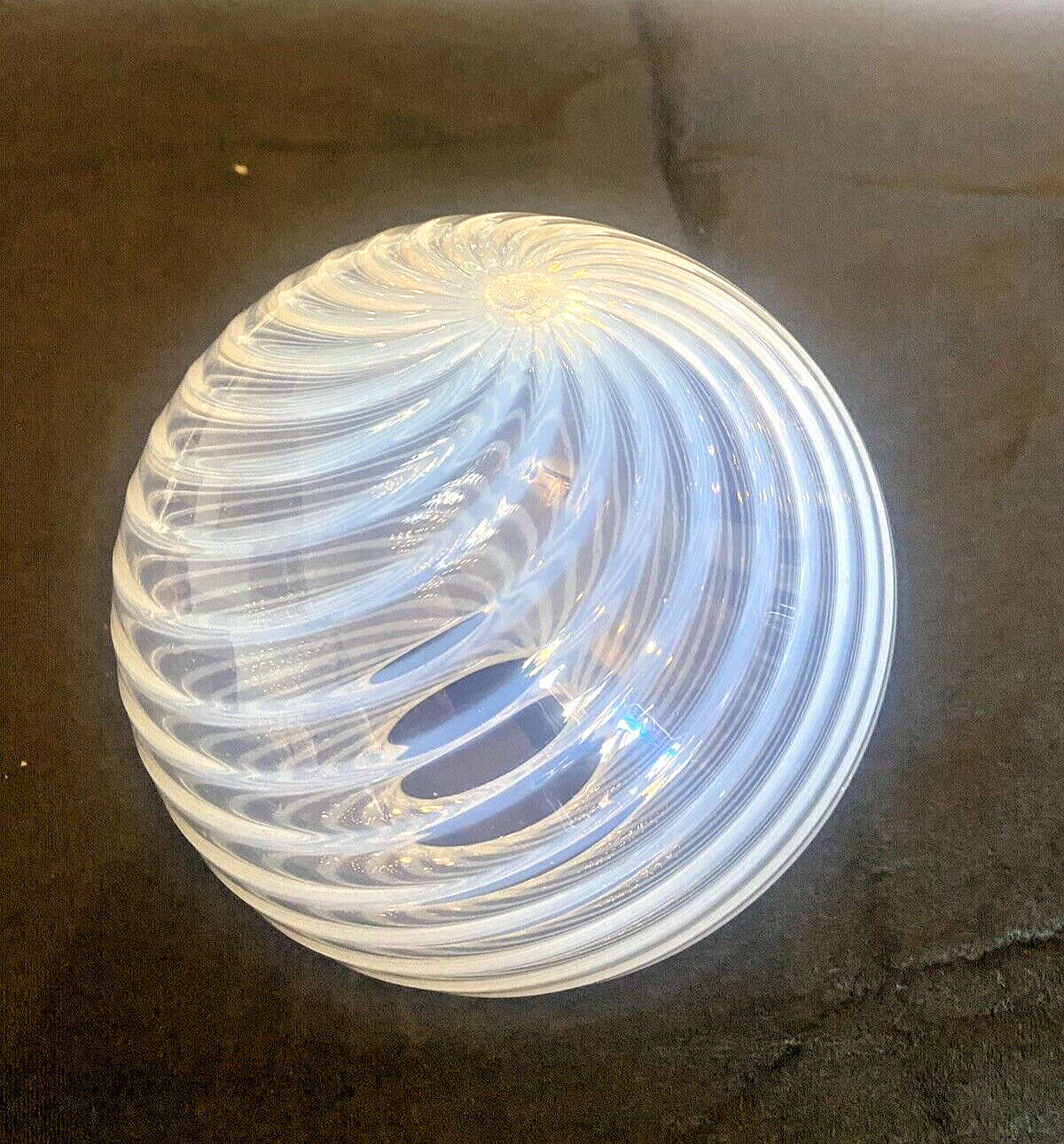 BEAUTIFUL 8-INCH VINTAGE BLUE-OPALESCENT SWIRL GLASS GLOBE LAMP SHADE