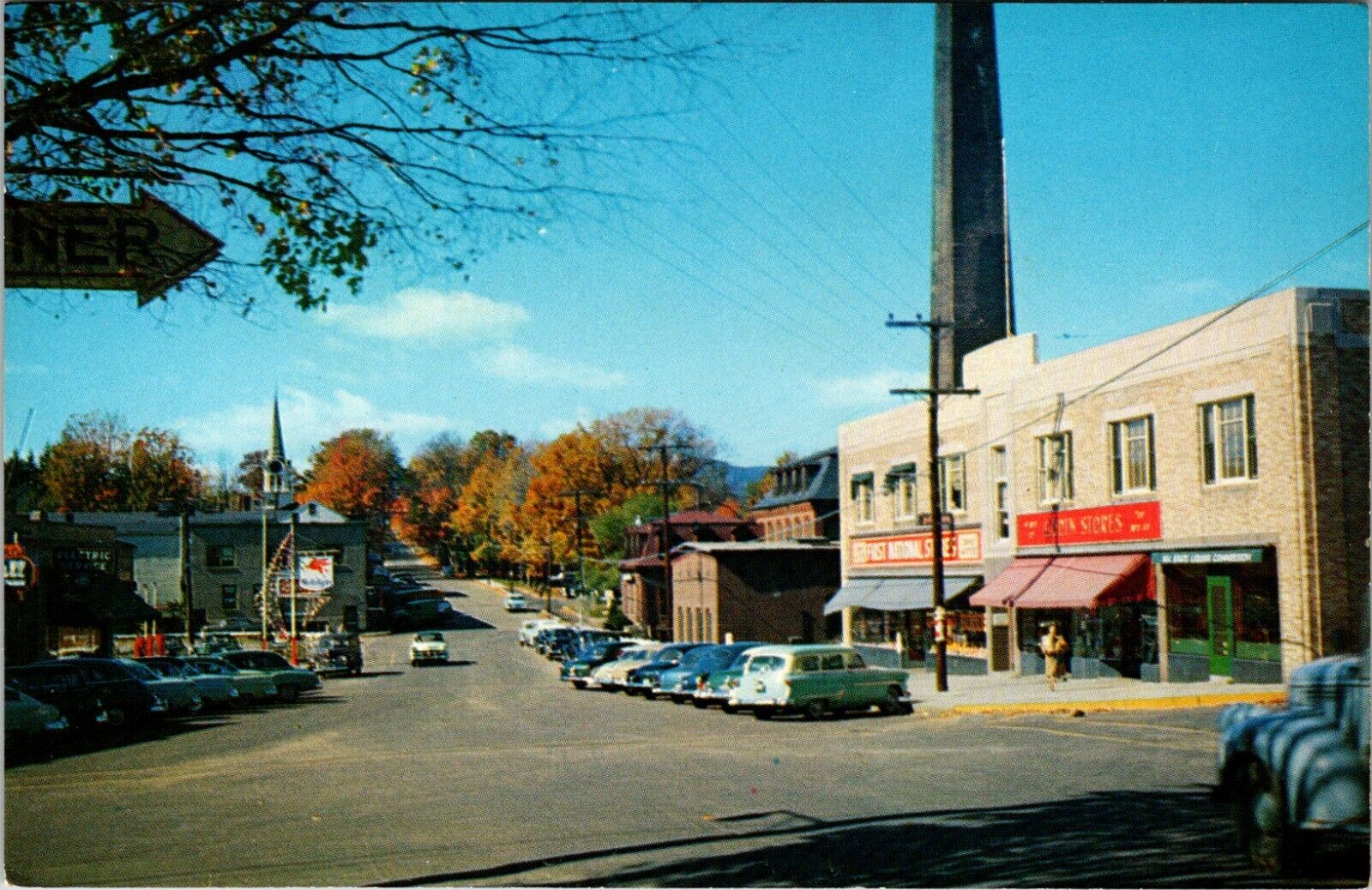 Jaffrey, NH View of Main Street Vintage Chrome Postcard H764