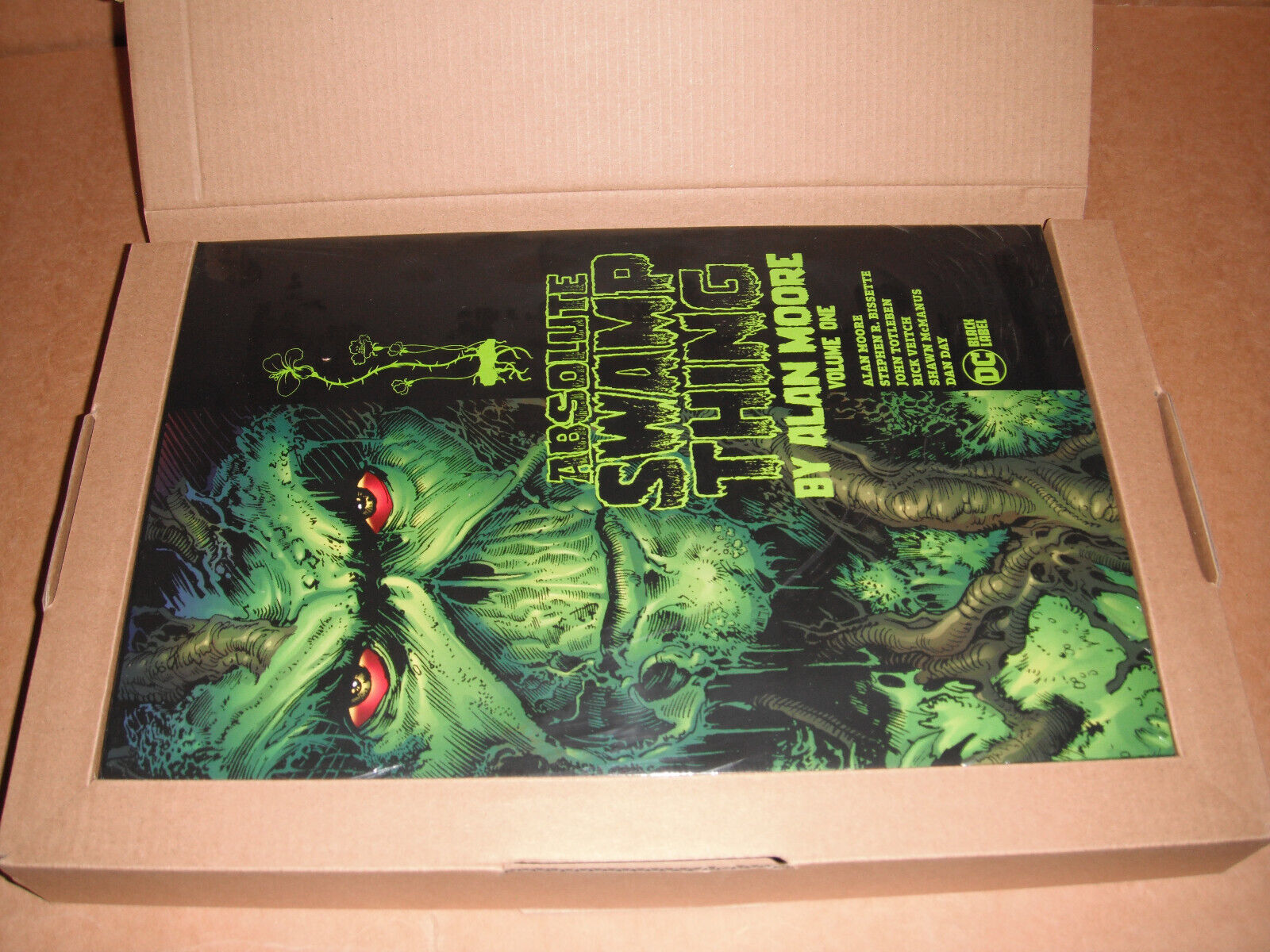 Absolute Swamp Thing by Alan Moore Vol. 1