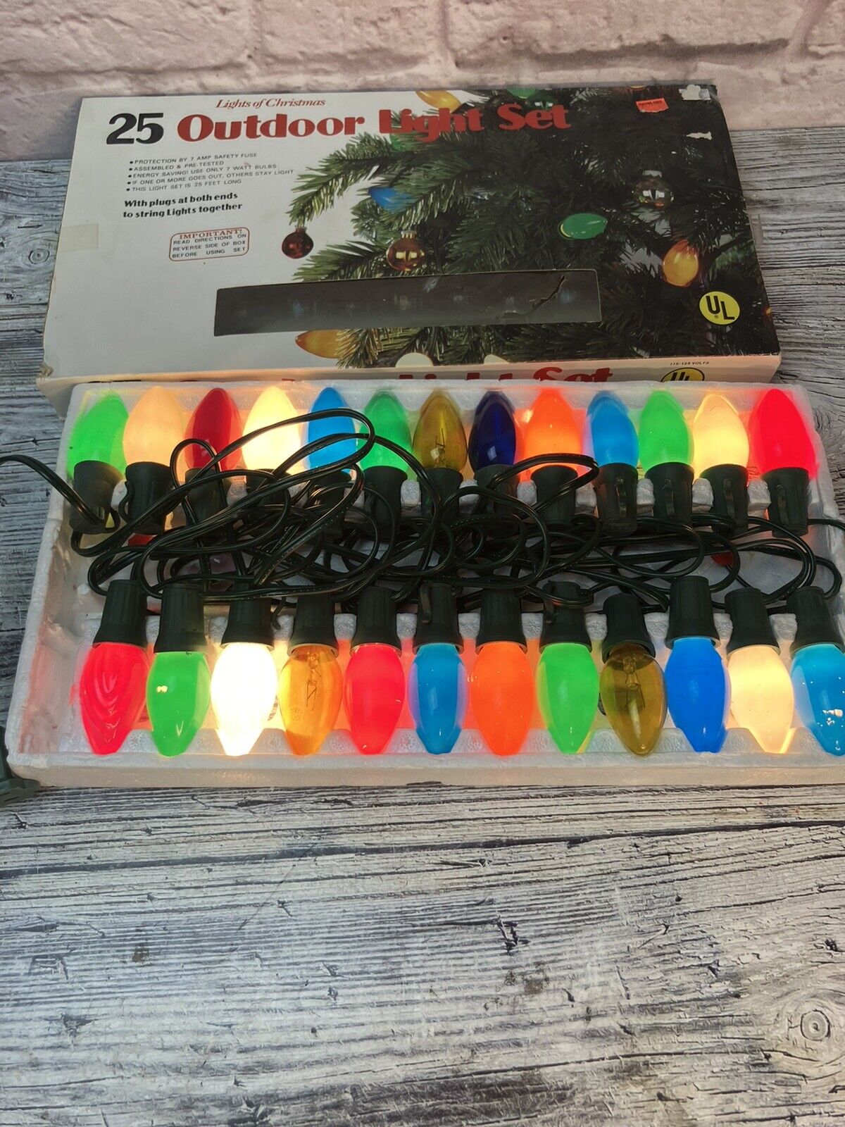 Vintage C9 Christmas Outdoor String 25 Lights - Multi Color- See Video