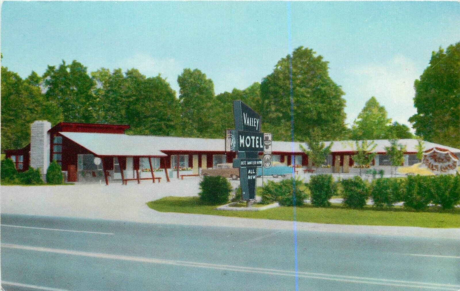 Postcard 1950s Indiana Terre Haute Valley Motel autos occupational IN24-3613