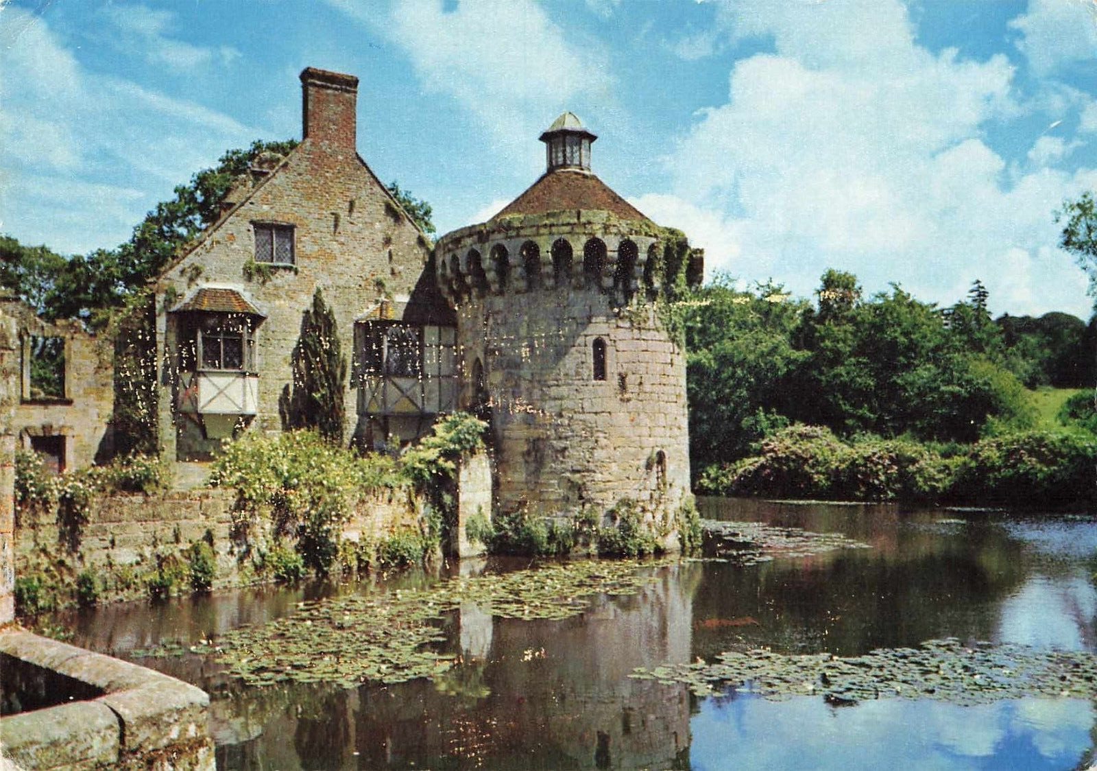 Postcard Scotney Old Castle Lamberhurst Tunbridge Wells Kent England Film Local