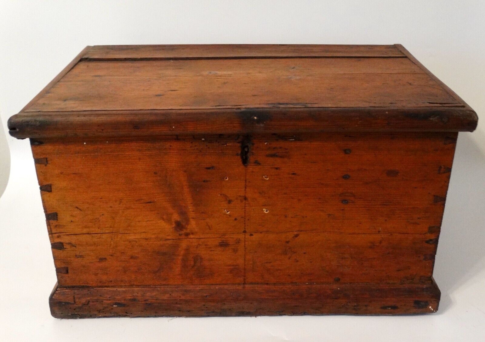 Antique English Handcrafted Solid Pine Dovetail Box Rustic Handles