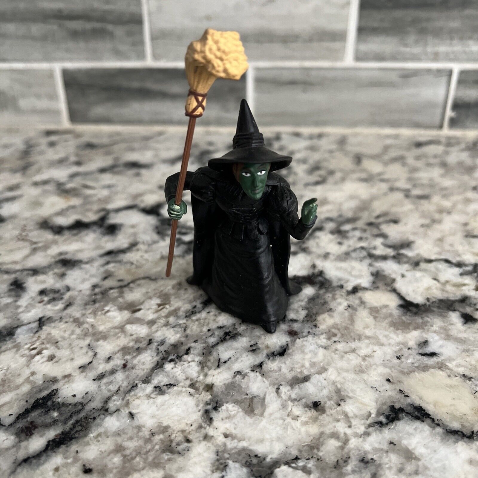 Wicked Witch of West Wizard of Oz 1939 Lowe’s Ren, 1966 MGM, 1988 Turner Figure