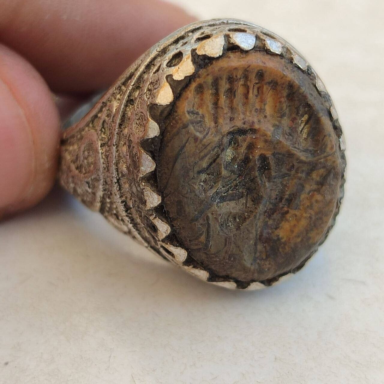 Very unique ancient Roman bronze ring with king intaglio -