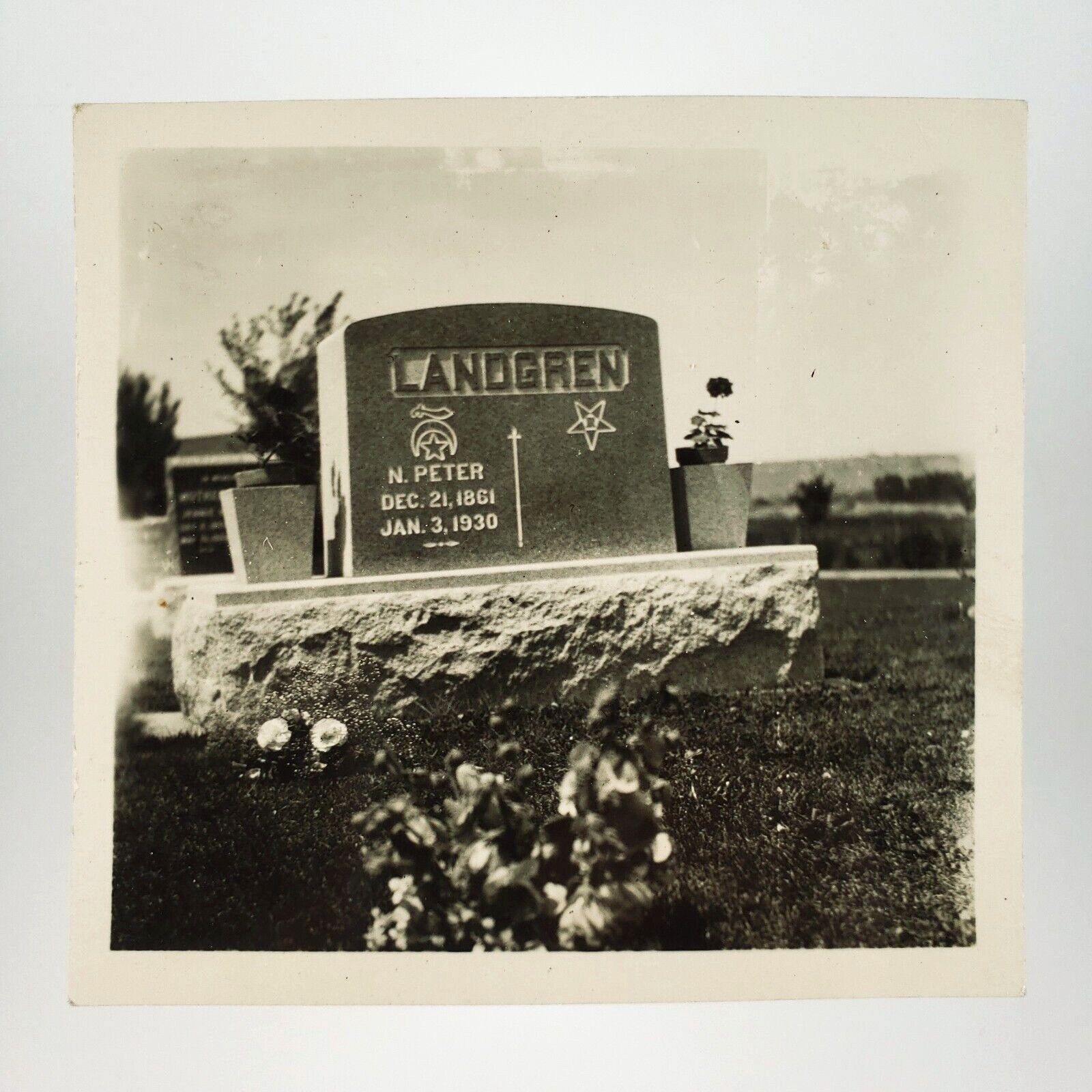 Mountview Cemetery Billings Montana Photo 1930s Landgren Grave Snapshot A4211