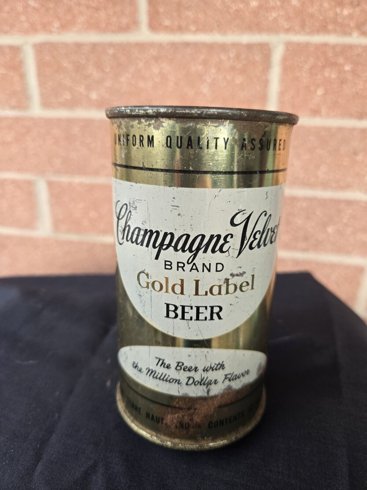 Champagne Velvet Brand Gold Label Beer Flat Top Can. Terre Haute, Ind.