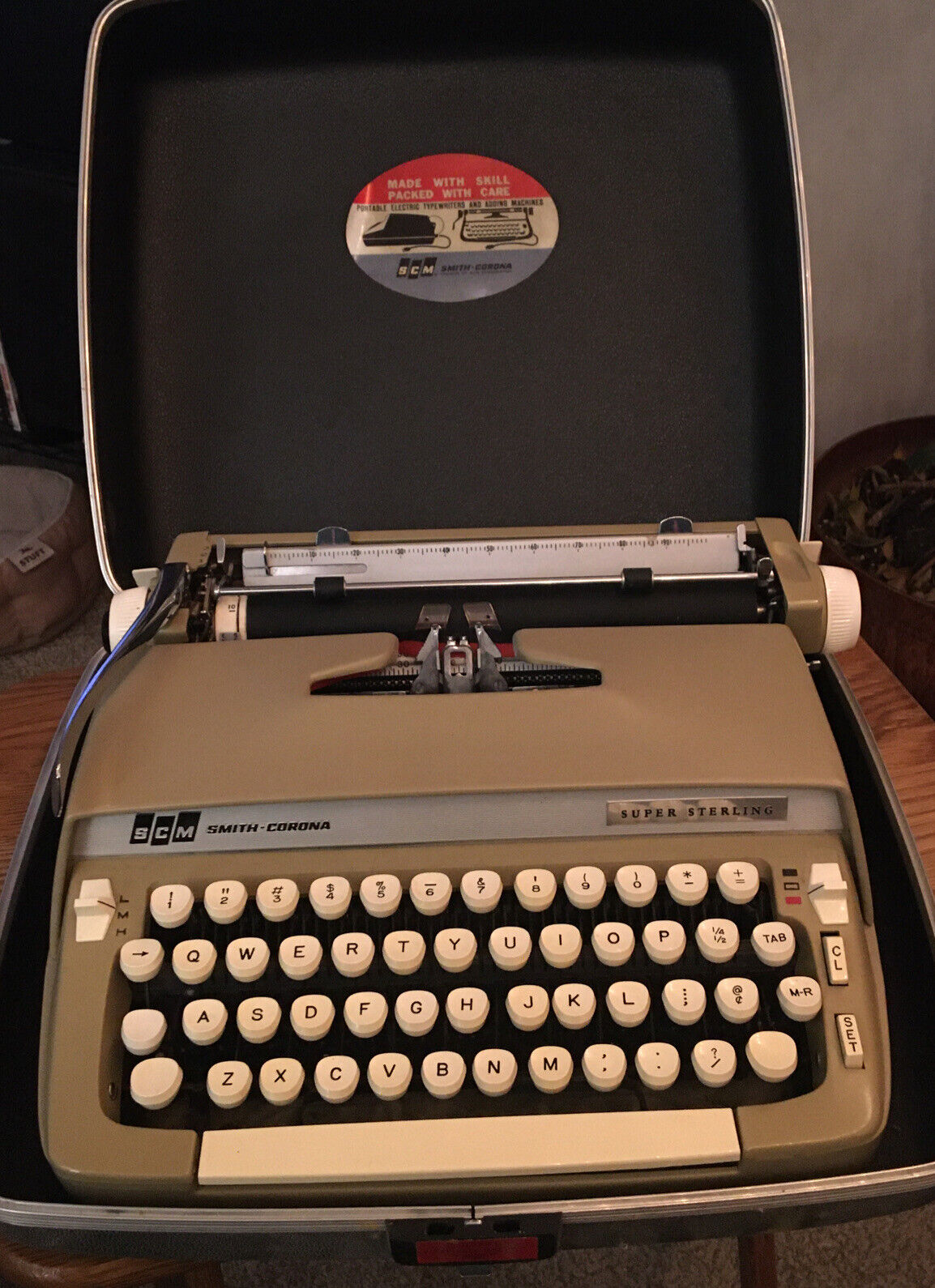 1960’s Vintage Smith Corona Sterling Portable Typewriter With Hard Case