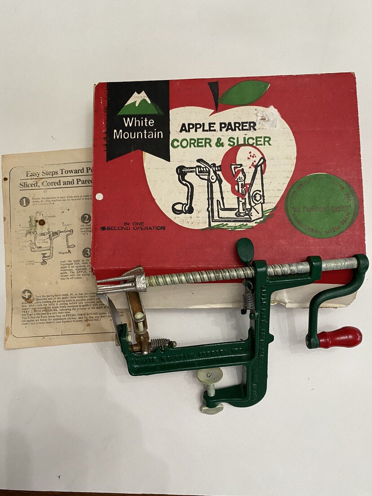 Vintage White Mountain Apple Parer Corer & Slicer W/Instructions In Original Box