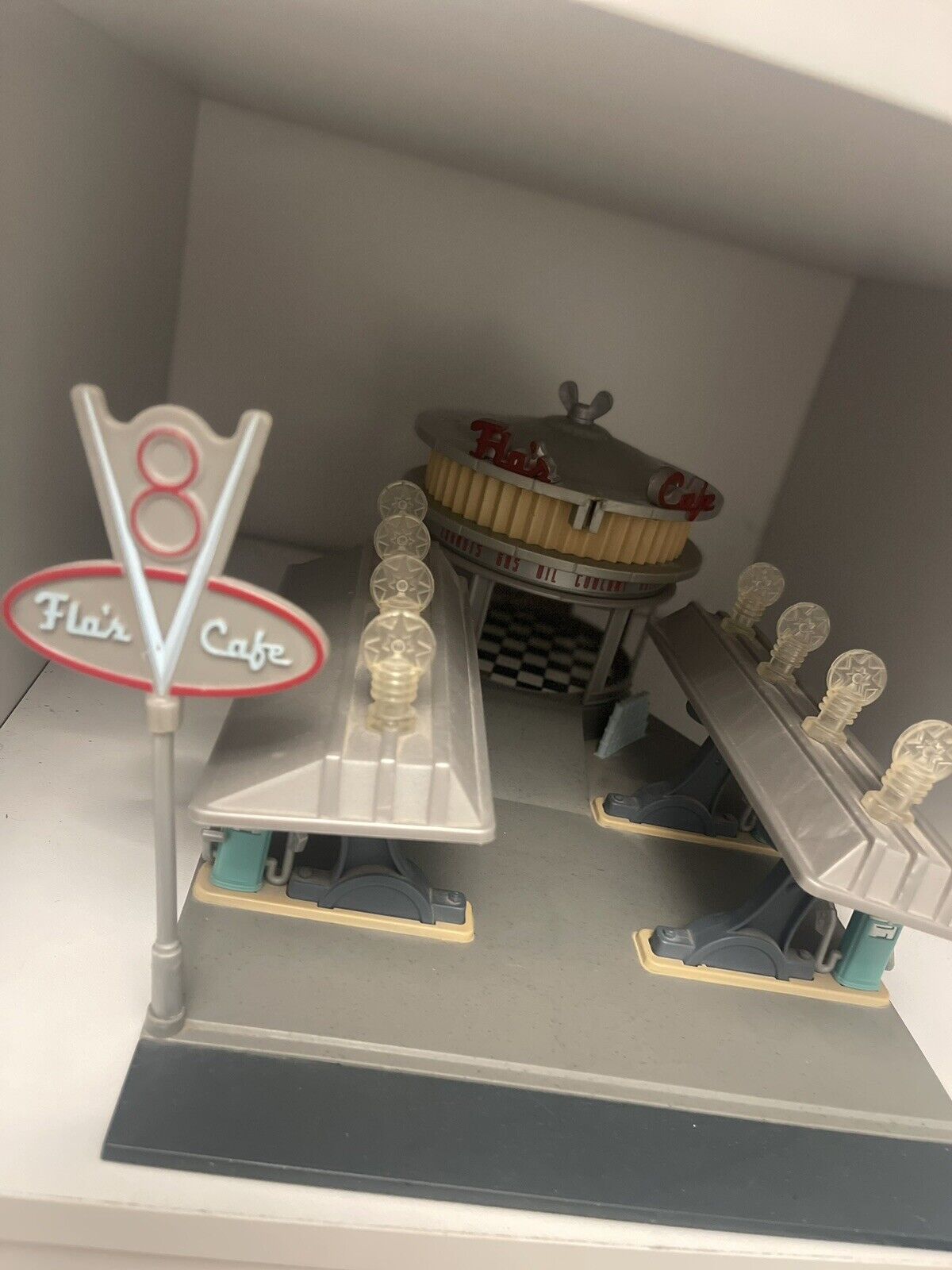 Disney Pixar Cars Radiator Springs Flo\'s V8 Cafe