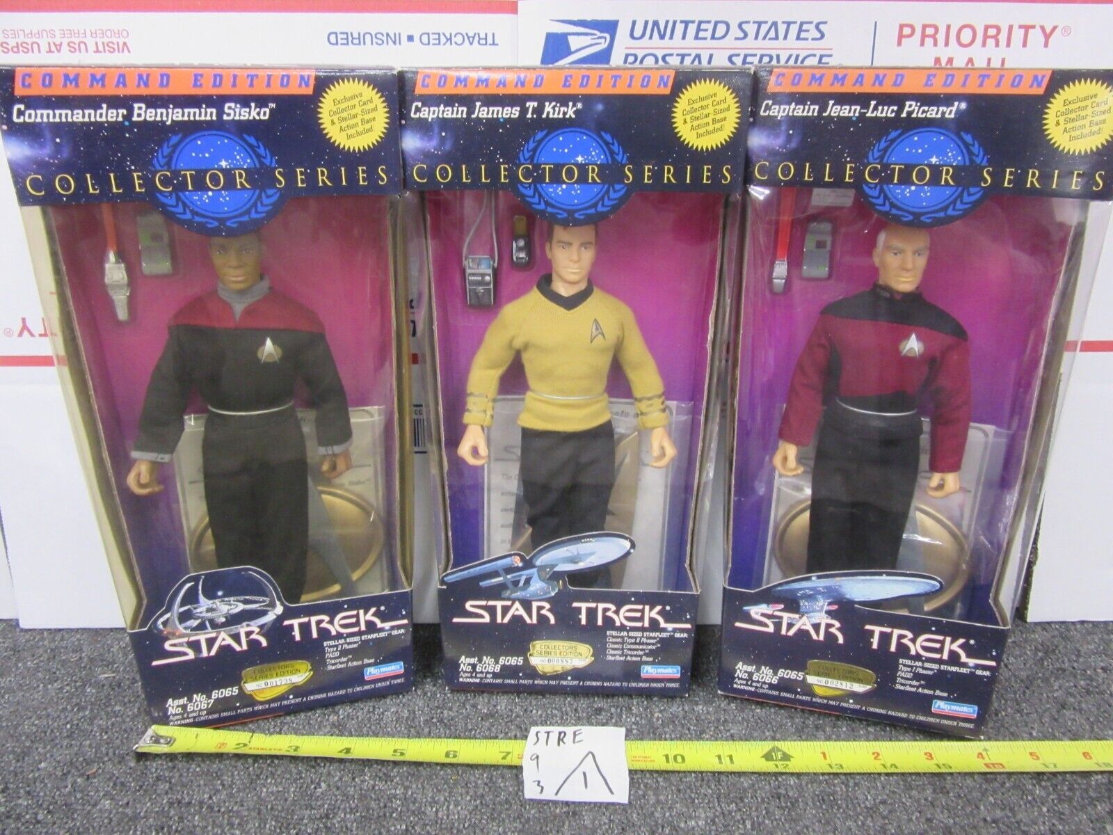 Star Trek COMMAND EDITION Sisko Kirk Picard Collector Series