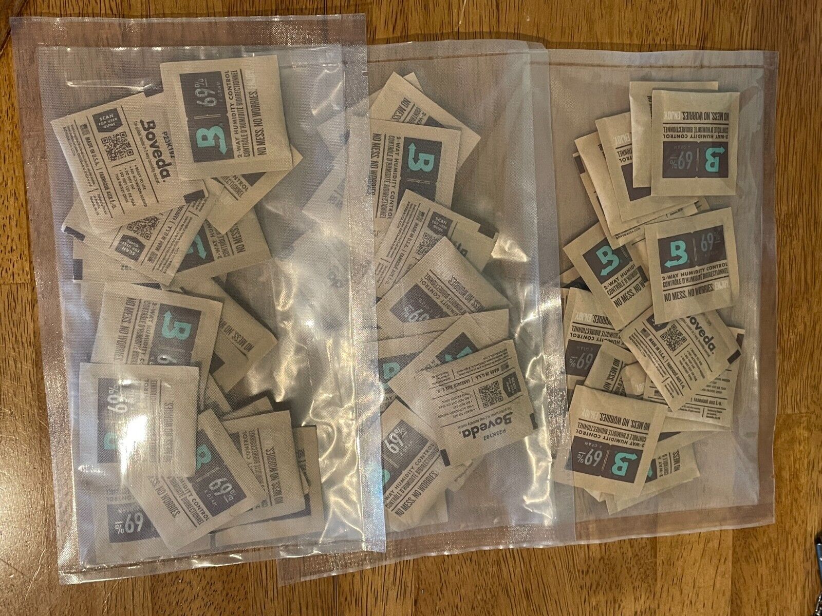 20 pack, Size 4 gram, Boveda 69% RH 2-Way Humidity Control Protects & Restores
