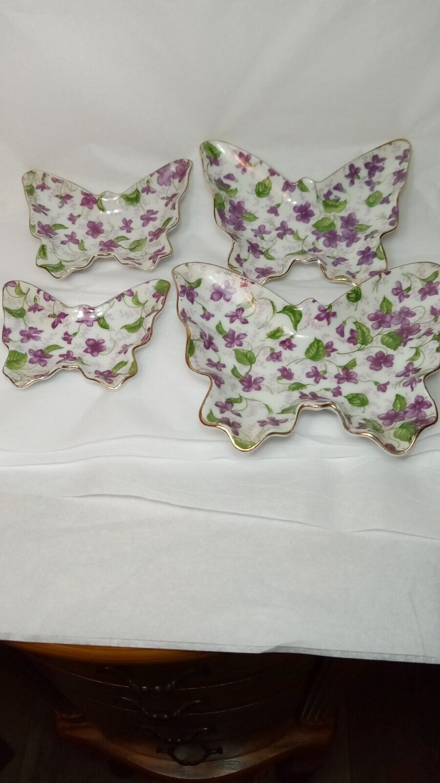 Stackable Butterfly Shaped Dishes. With Flowers Small  3 1/2 \