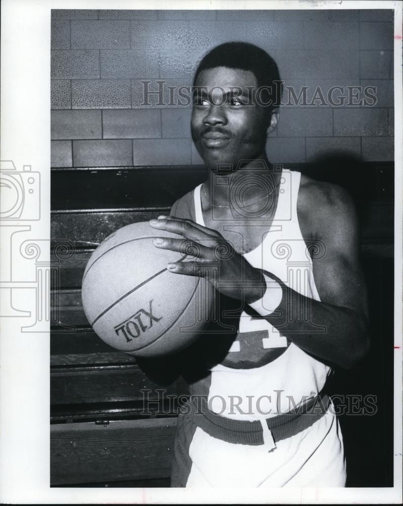 1973 Press Photo John F. Kennedy High basketball player-Stanley Eason