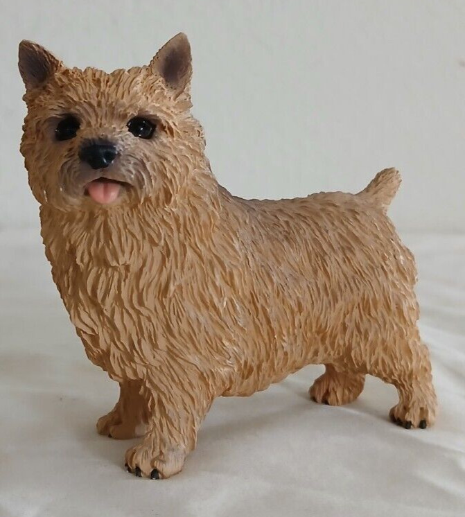 1992 Conversation Concepts Norwich Terrier Resin Dog Figurine 4\