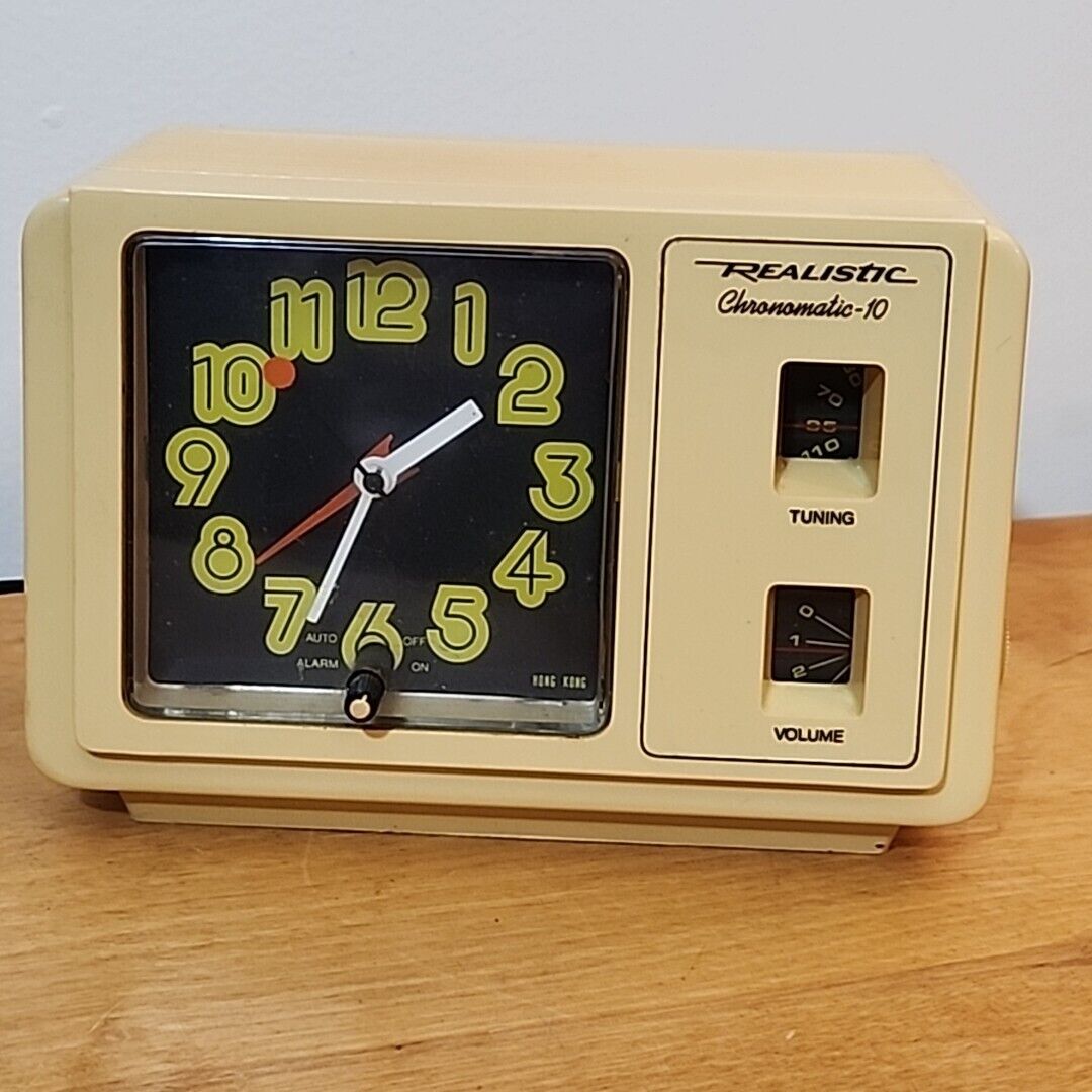 1970s Realistic Radio Shack Chronomatic 10 Alarm Clock AM Radio 
