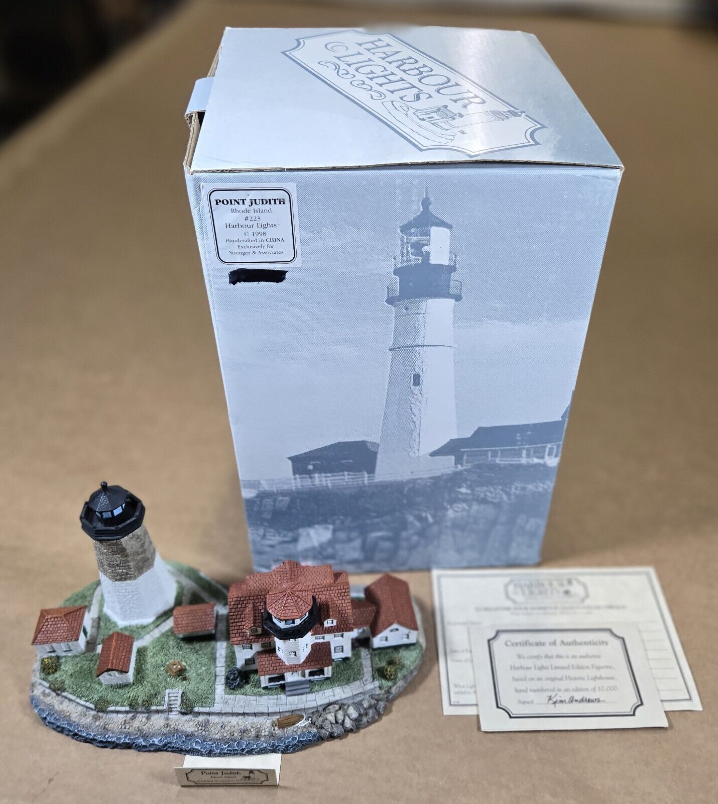 Point Judith, RI HARBOUR LIGHTS Great Lighthouses of the World #223 Original Box