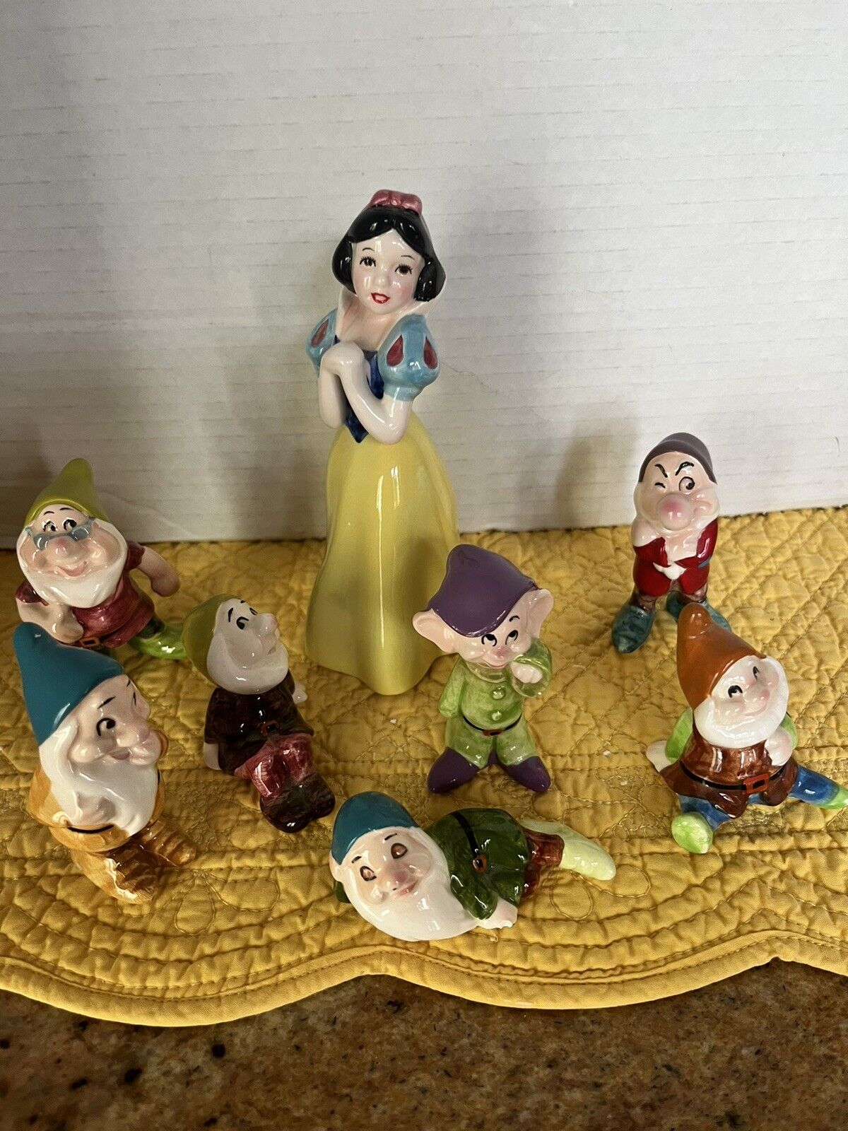 Snow White/ 7 Dwarfs /Vintage /Figurines /Walt Disney / /Made In Japan/mint