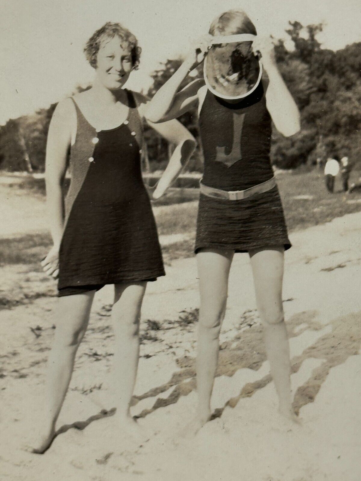 1S Photograph Pretty Woman Mystery Woman Hiding Face Beach 1920's