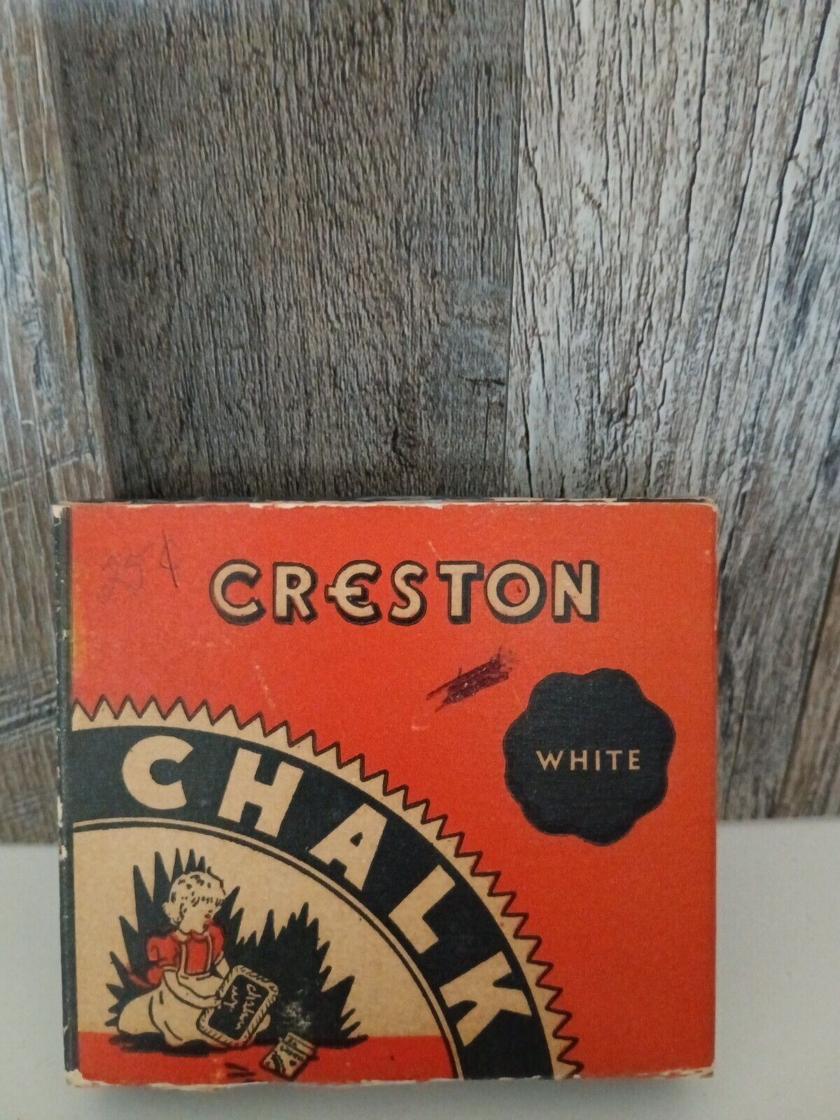 Creston White Chalk Box No. 4318, 12 of 18 Sticks Vintage Retro Graphics A-18