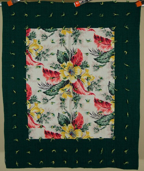 BEAUTIFUL 30\'s/40\'s Crib Quilt ~NICE Vintage Bark Cloth Fabric