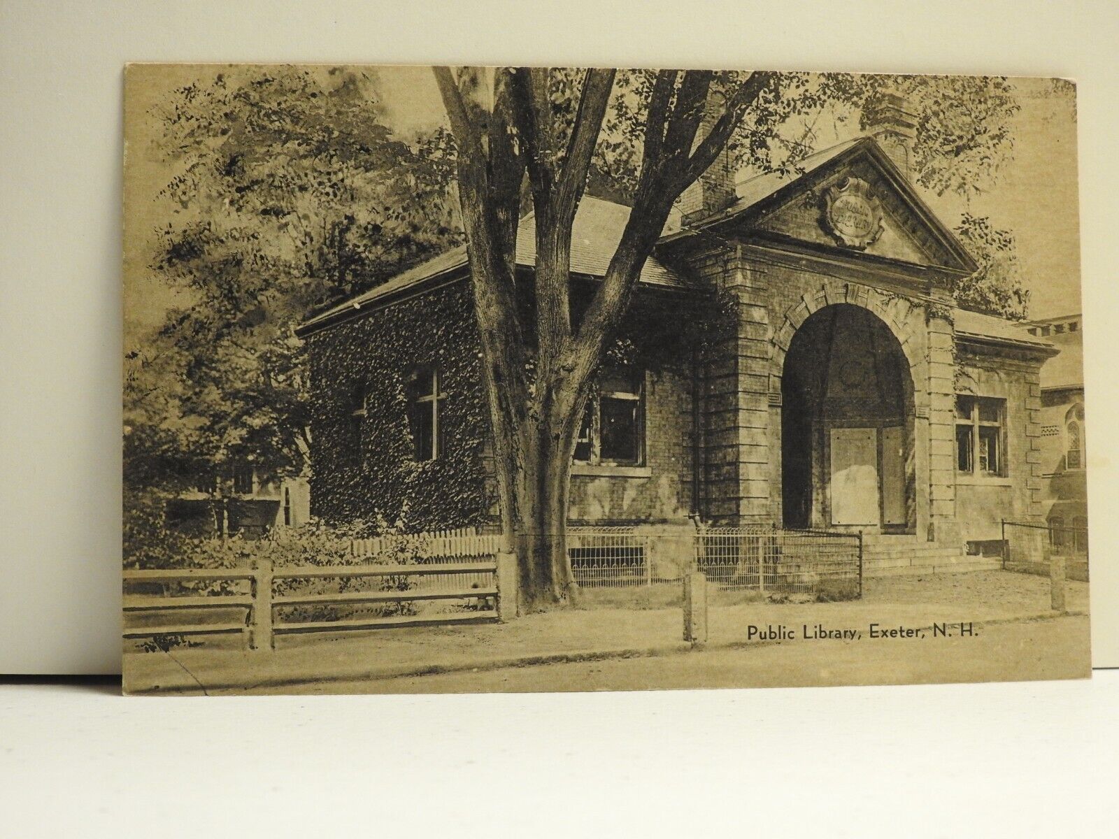 Public Library Exeter, New Hampshire VTG Lithograph Postcard A799