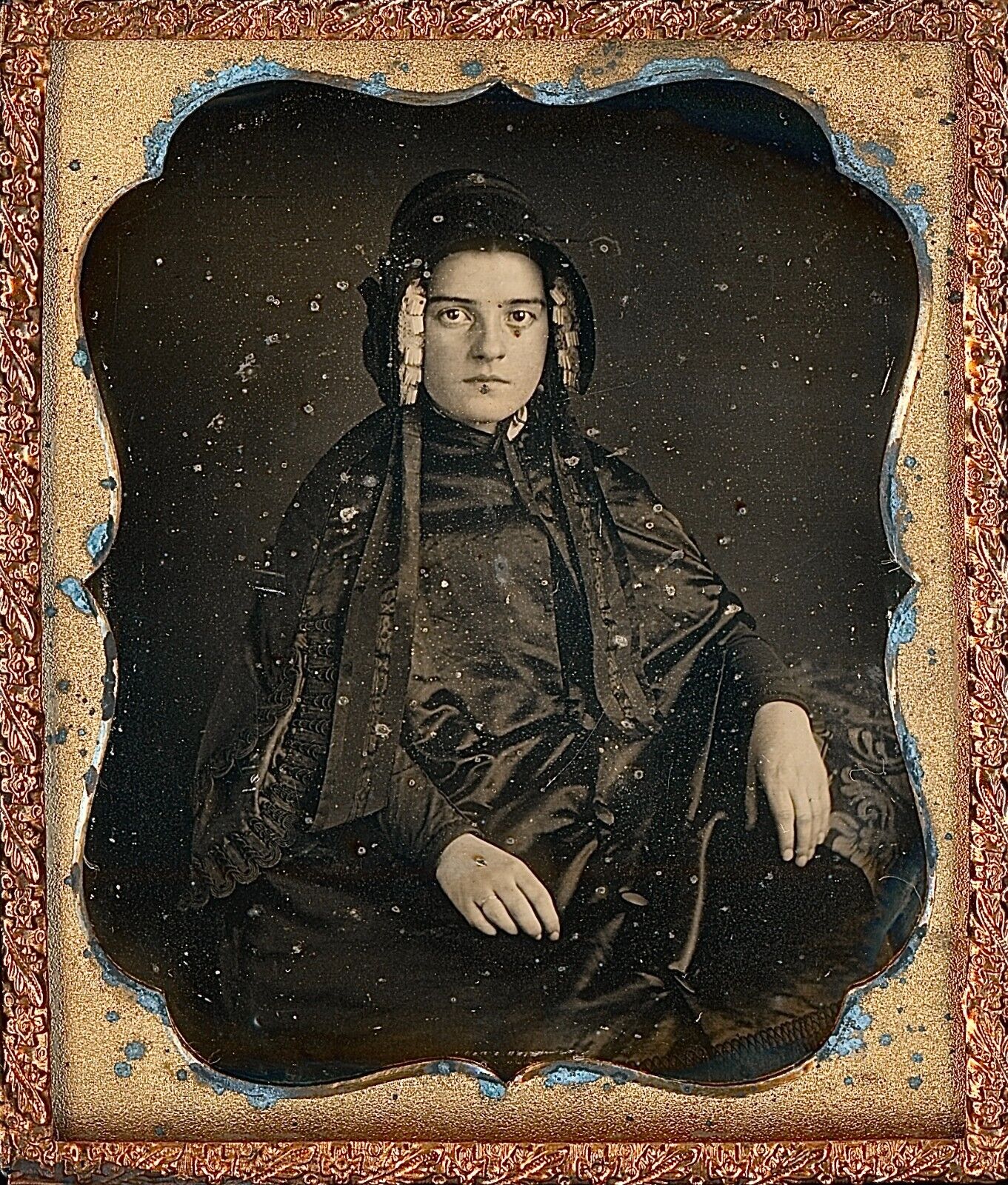 Pretty Young Lady Wearing Bonnet + Wedding Ring 1/6 Plate Daguerreotype T215
