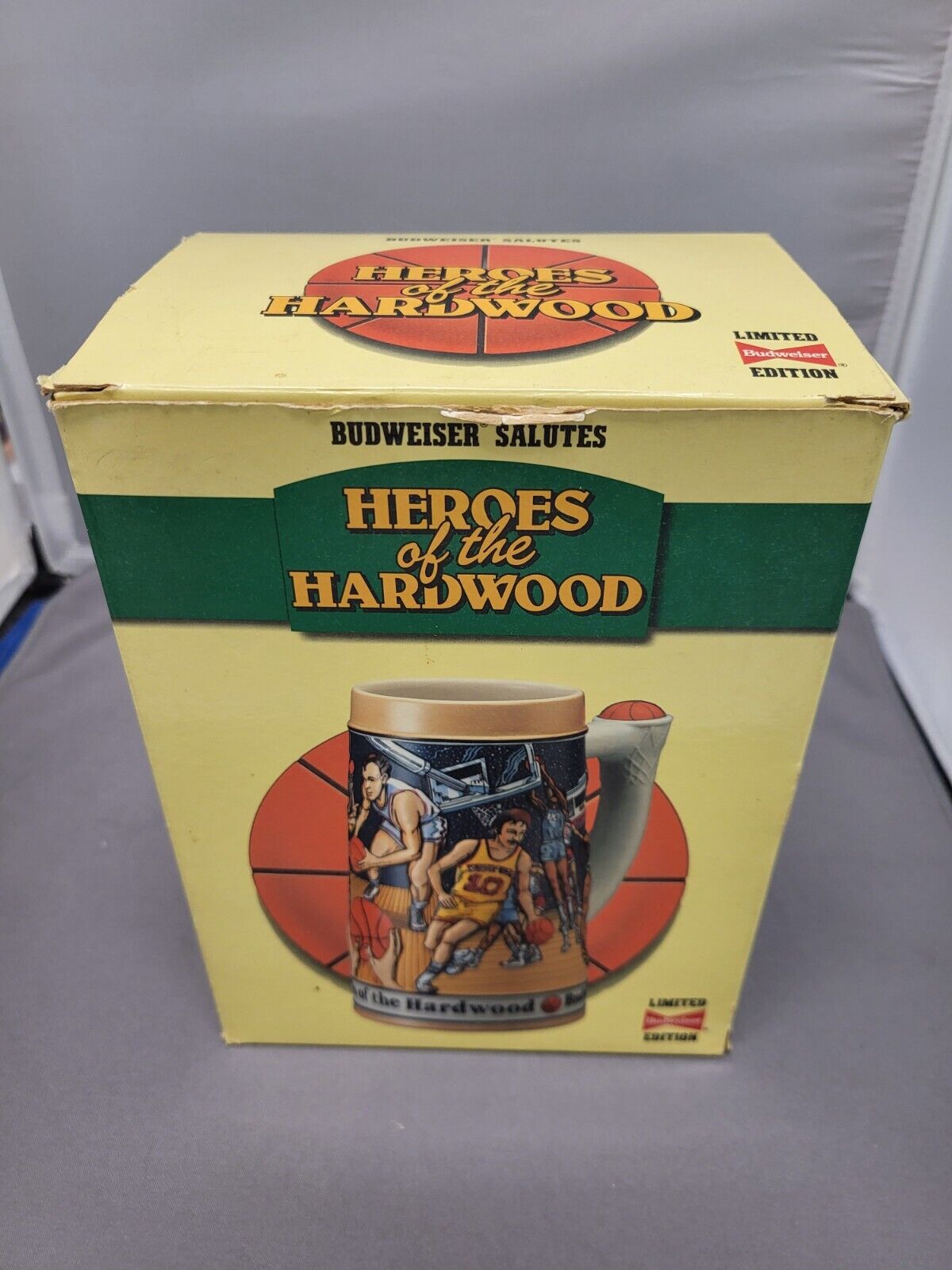 Vintage Budweiser Salutes Heroes of the Hardwood Beer Stein 1991 Open Box