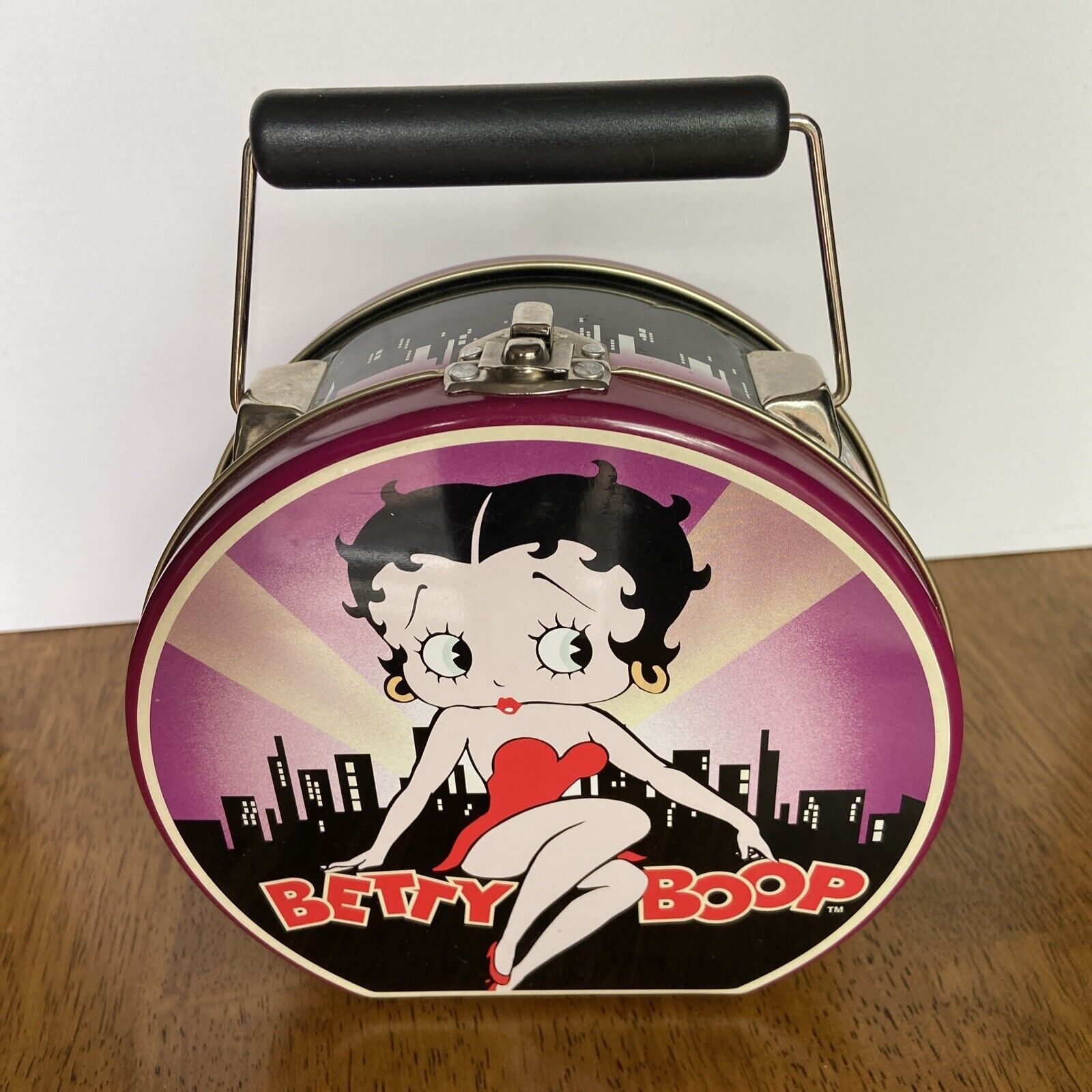 2005 Betty Boop Tin Lunchbox King Features Syndicate Inc. 6.25 In X 5.75 In