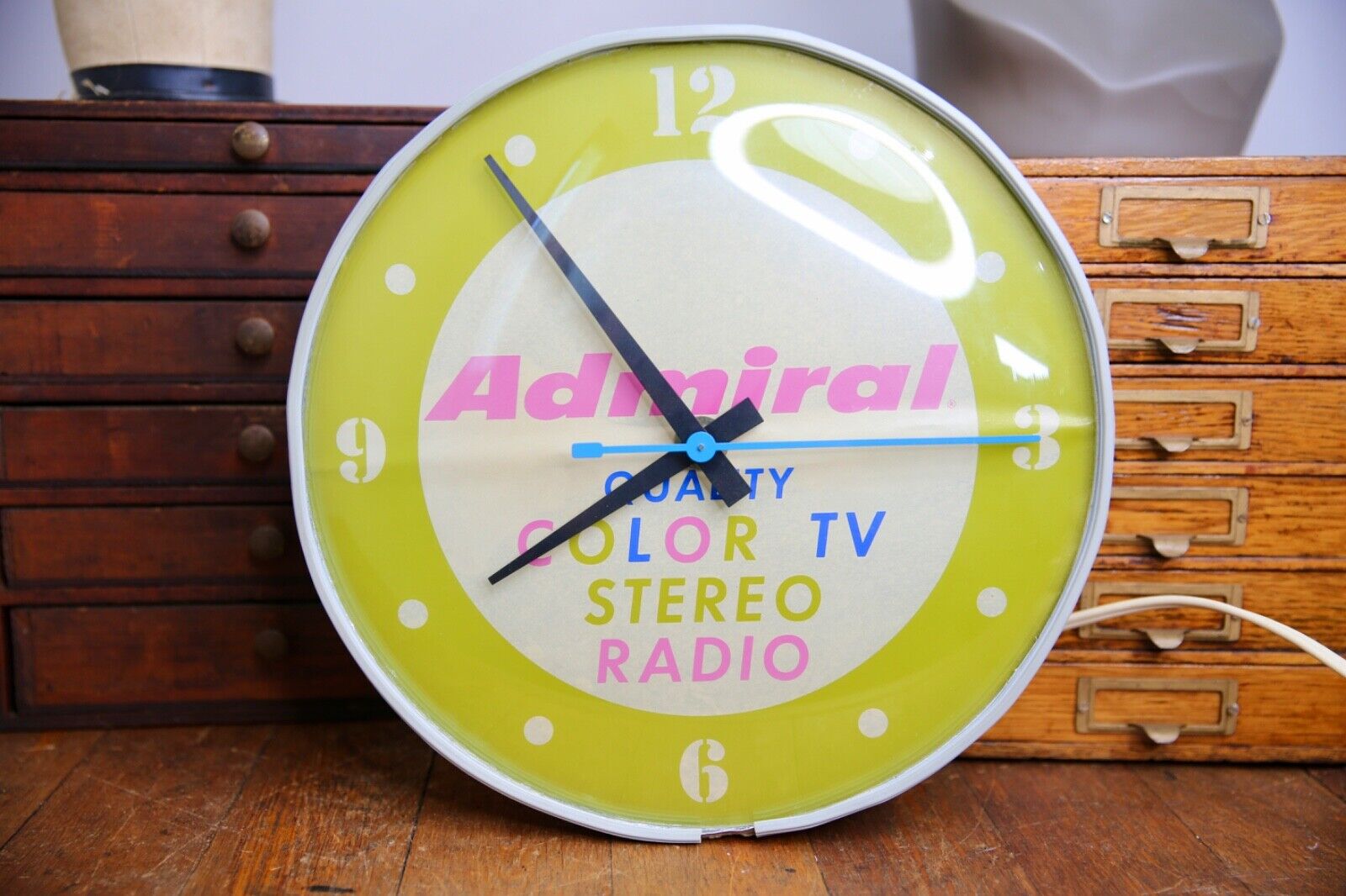 Vintage Admiral Lighted Clock Bubble Face Color TV Stereo Radio Advertising RARE