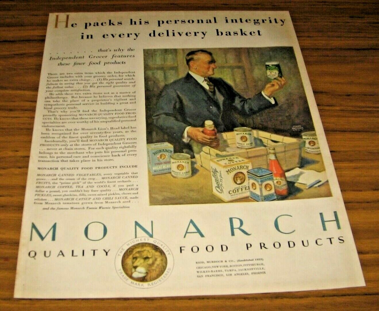 1928 Print Ad Monarch Foods Lion Head Label Grocer Inspects Food Reid-Murdoch