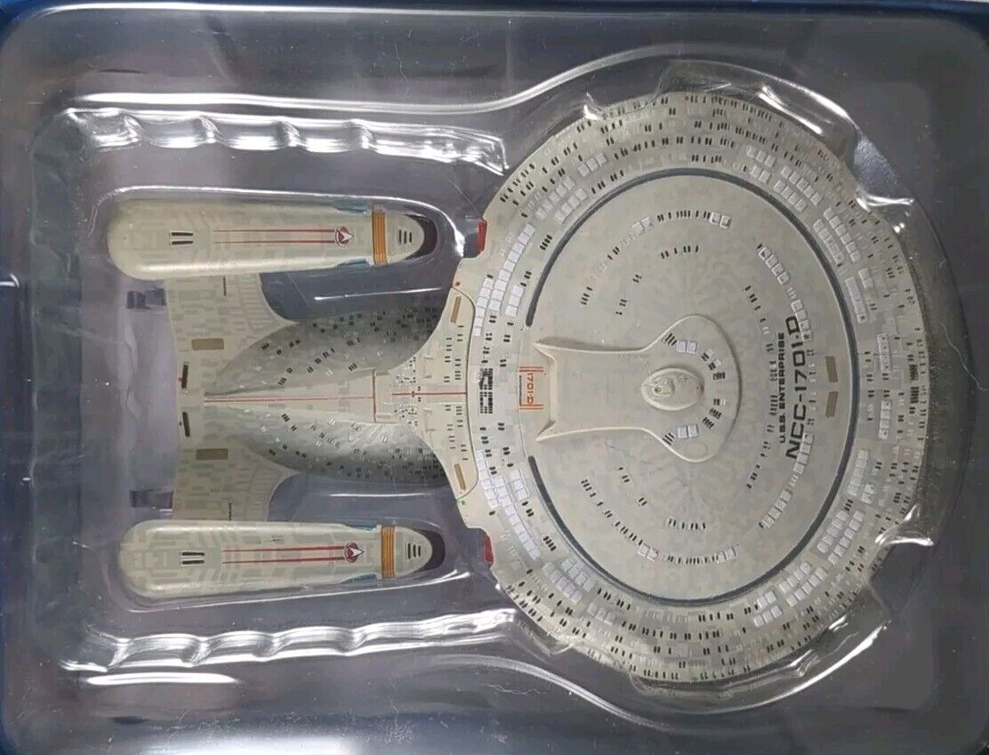 Star Trek Starship Collection Future USS Enterprise NCC-1701-D Eaglemoss