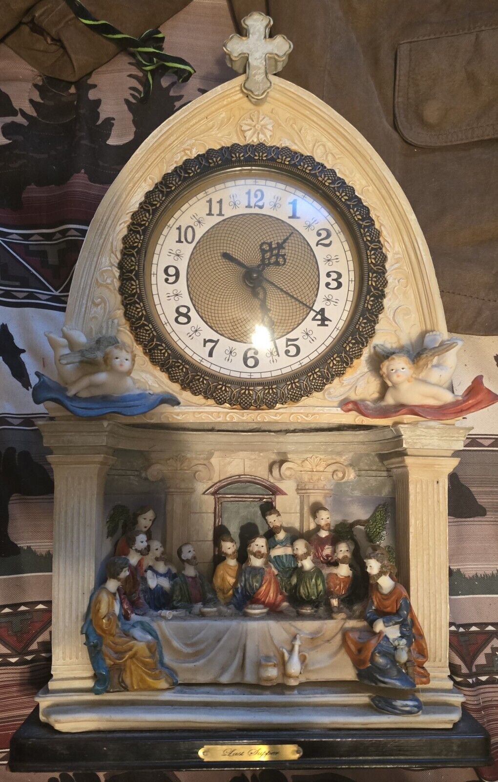 Rare Vintage Religious Last Supper Flying Cherub Pendulum Clock