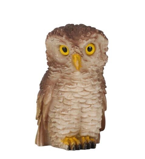 Beautiful owl by the Italian artist Faro A. Lucchesi, artificial stone signed
