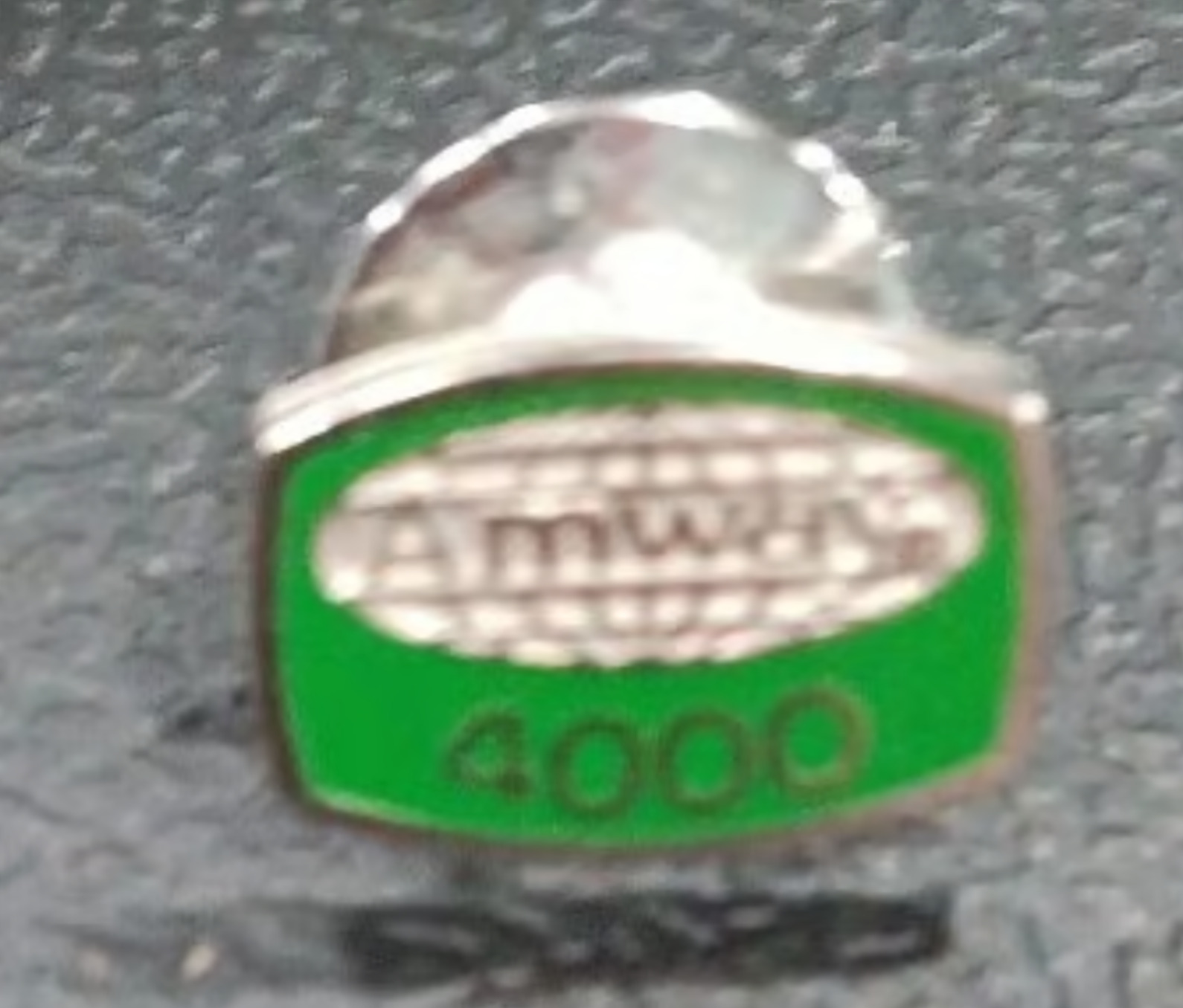 Vintage Amway 4000 Achievement Service Award Logo Pin
