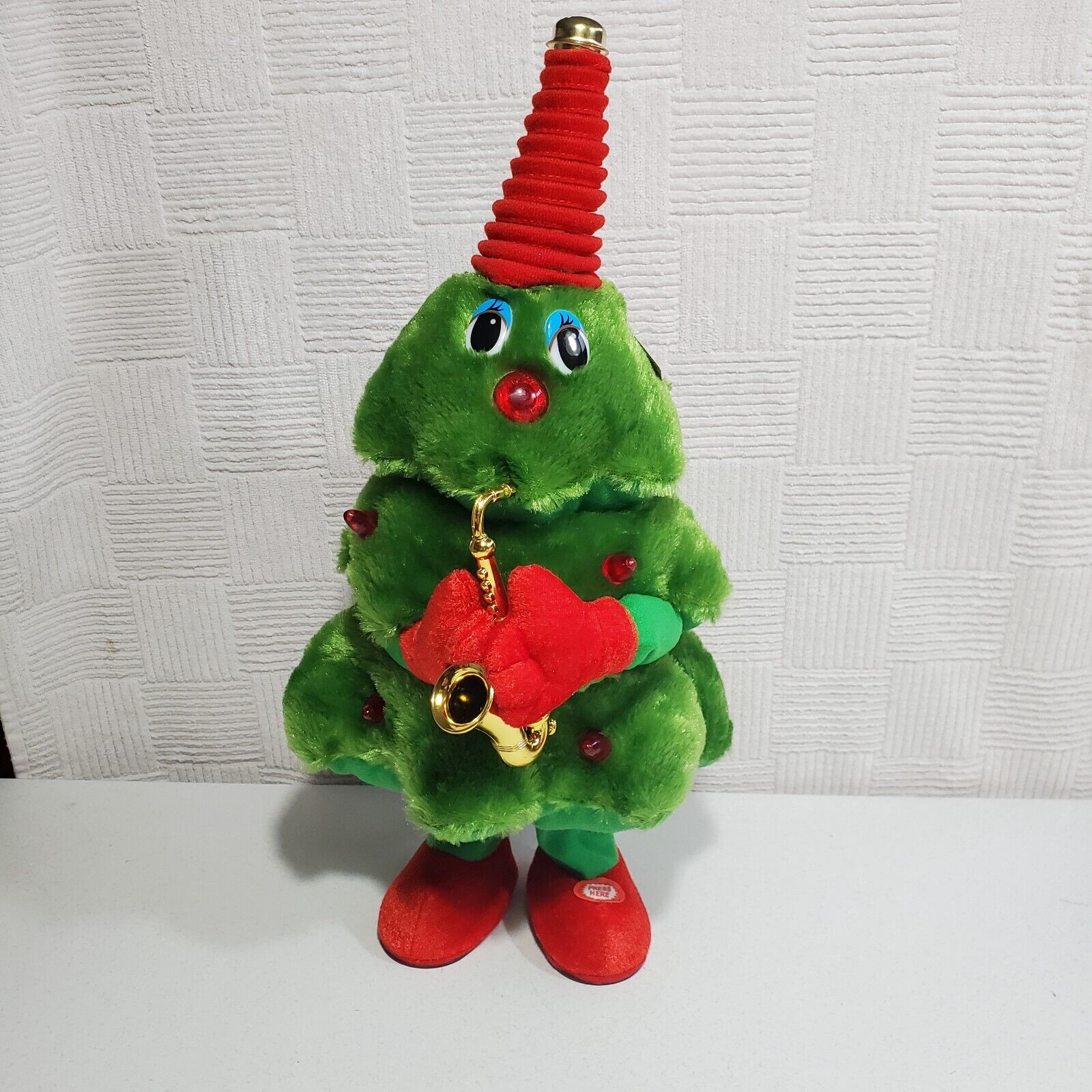 Animated Dancing Christmas Tree Plush Plays Saxophone Wild Hilarious See Video 