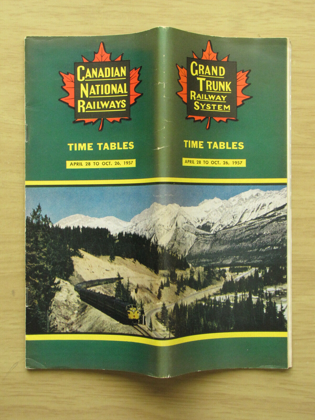 CN CANADIAN NATIONAL/GRAND TRUNK Public Timetable:  4/28/57 System