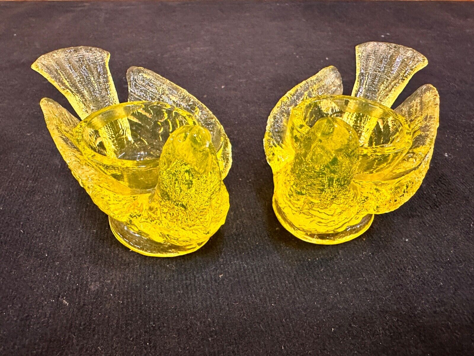 Pair of Vaseline Citrine Glass Birds Candle Holders - 3\