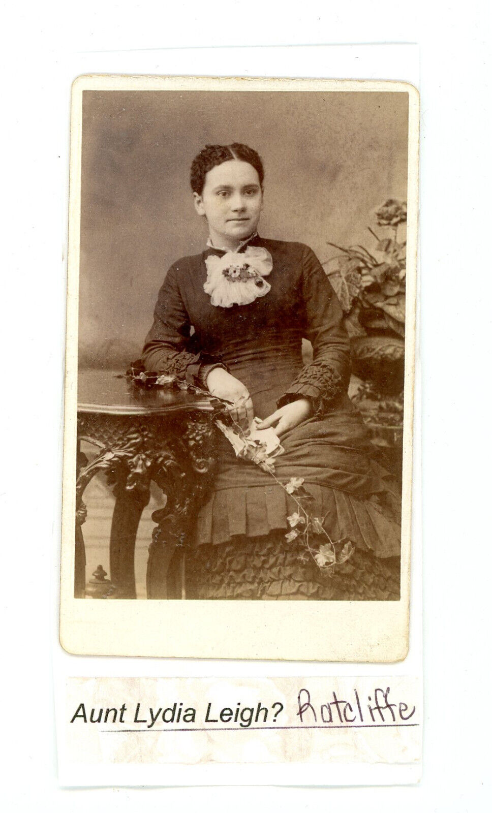 Identified Woman Barrie Ontario  antique CDV carte de visite photo Ratcliffe