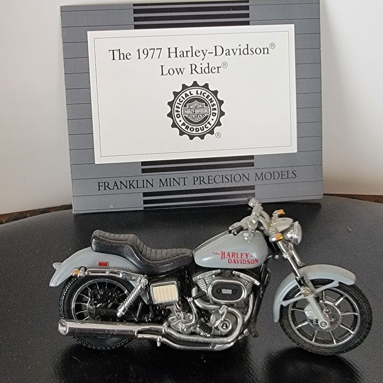 Franklin Mint 1:24 scale 1977 Harley-Davidson Low Rider 