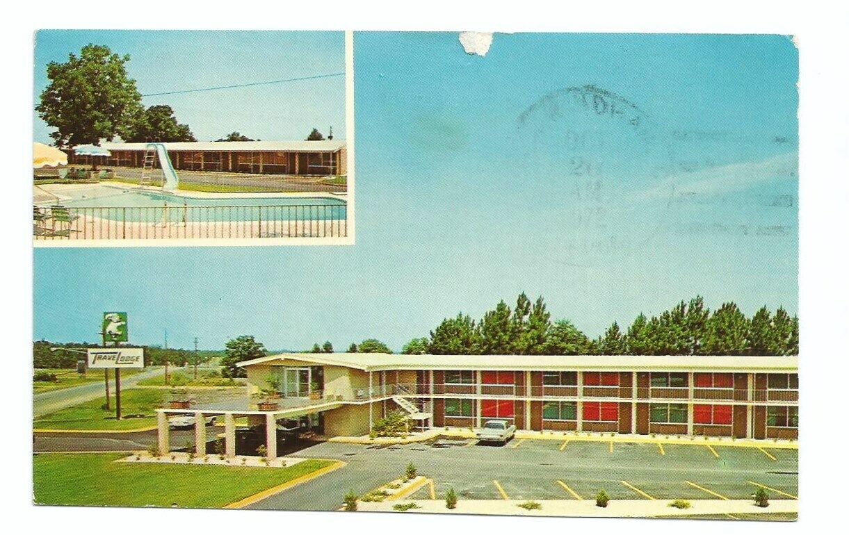 Perry Georgia GA Postcard TraveLodge Motel Postcard