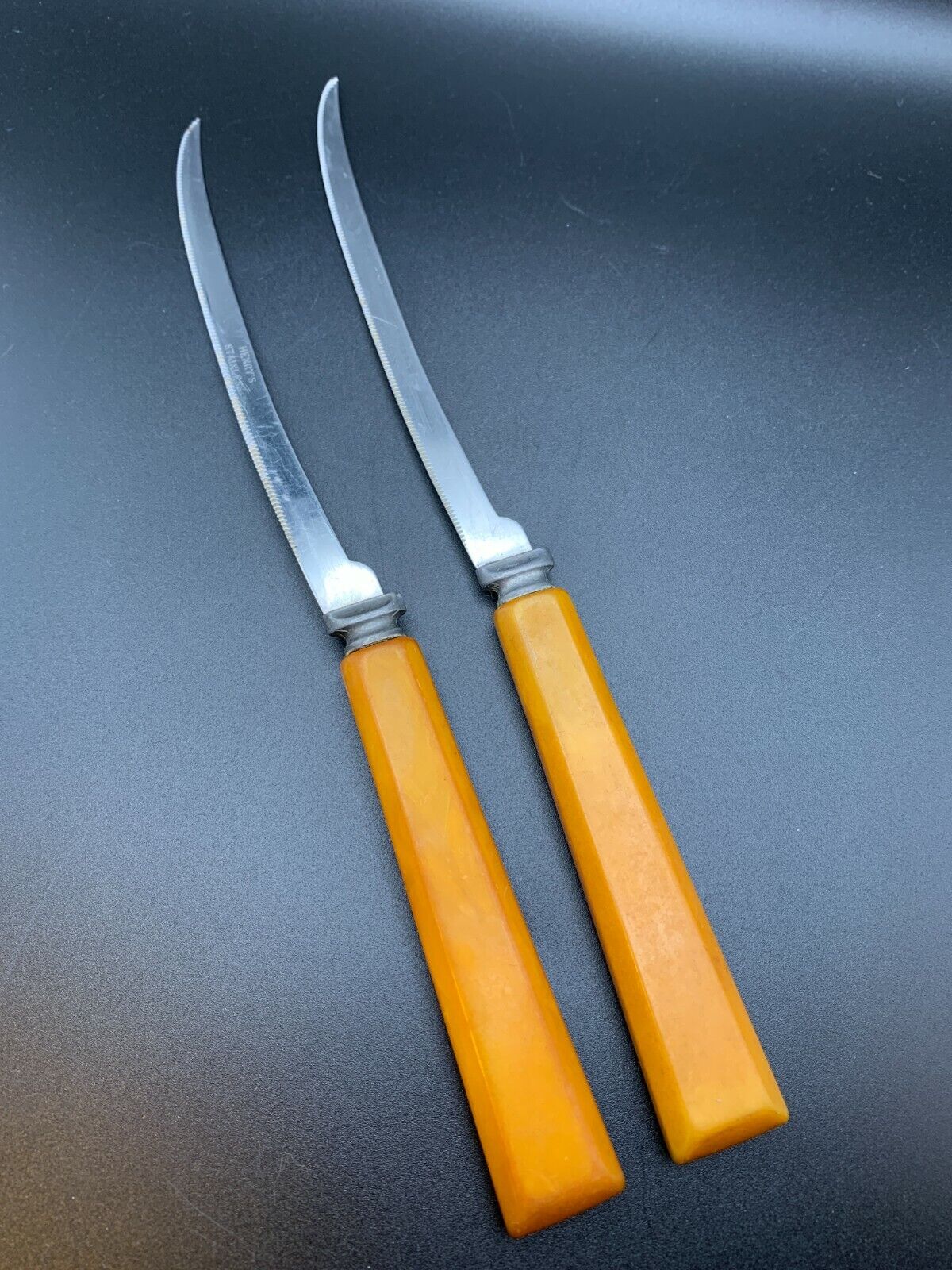 Vintage Henry\'s Stainless Bakelite handle tomato and steak knives pair of 2 
